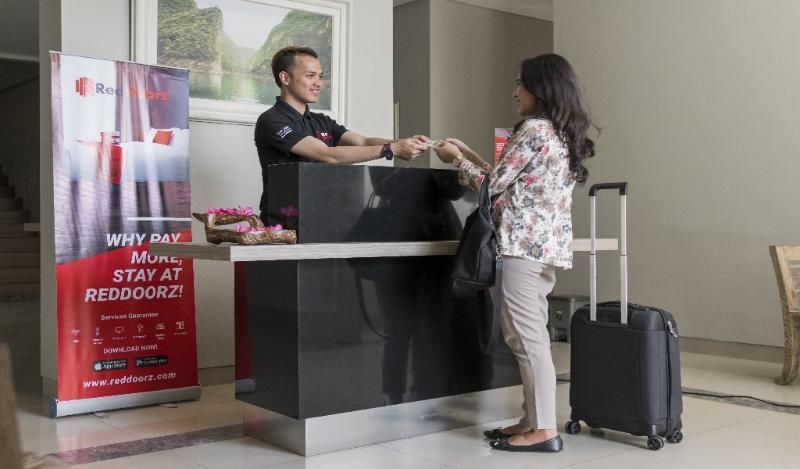 Reddoorz Apartment @ Gateway Pasteur Bandung Bagian luar foto